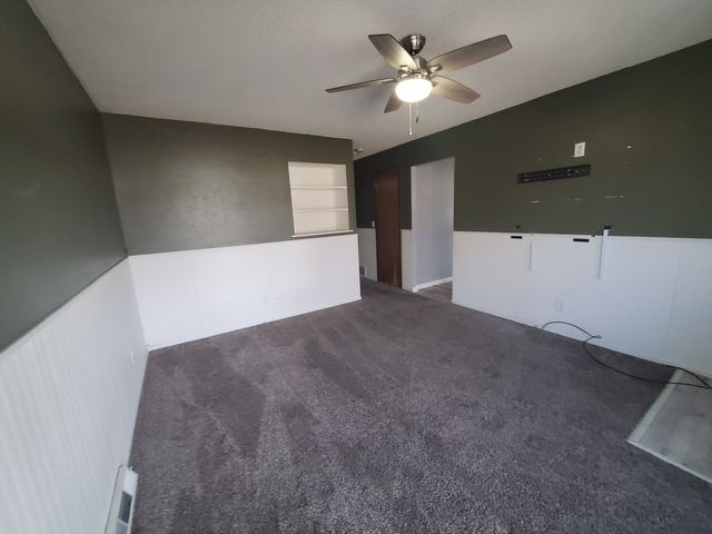 2239 13th Avenue S, Clinton, IA 52372