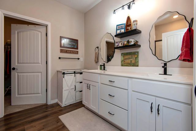 183 Three Pines Circle, Reeds Spring, MO 65737
