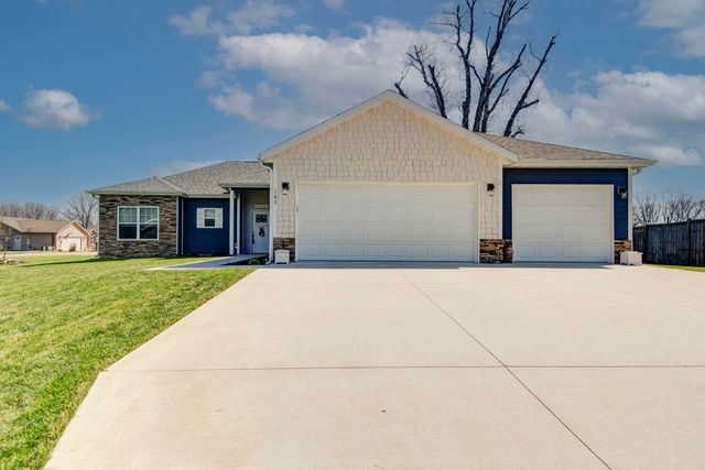 183 Three Pines Circle, Reeds Spring, MO 65737