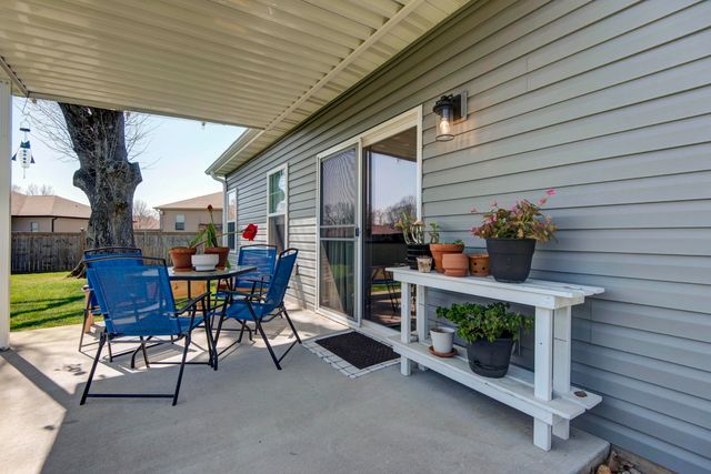 183 Three Pines Circle, Reeds Spring, MO 65737