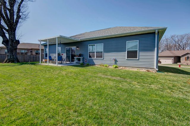 183 Three Pines Circle, Reeds Spring, MO 65737