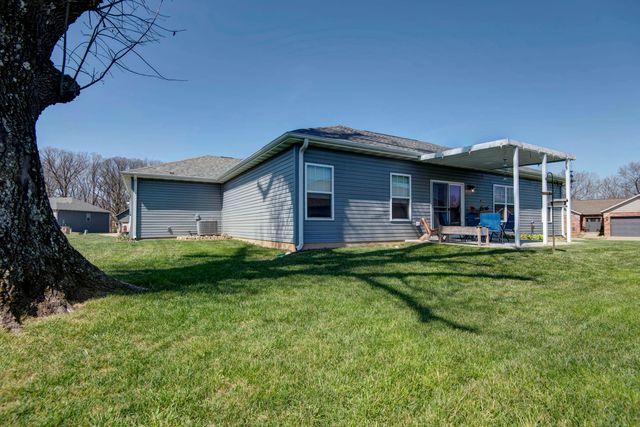 183 Three Pines Circle, Reeds Spring, MO 65737