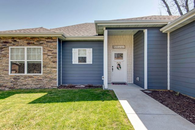 183 Three Pines Circle, Reeds Spring, MO 65737