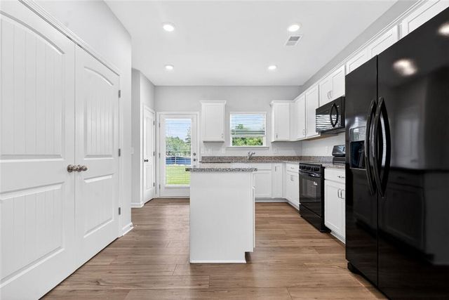 461 Fair Oak Lane, Calhoun, GA 30701
