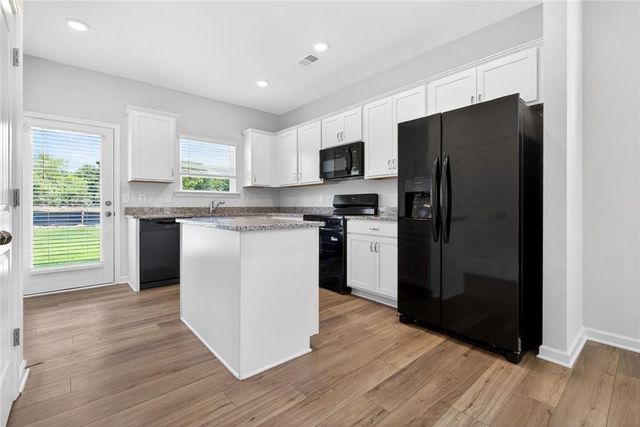 461 Fair Oak Lane, Calhoun, GA 30701