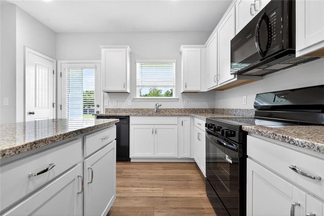 461 Fair Oak Lane, Calhoun, GA 30701