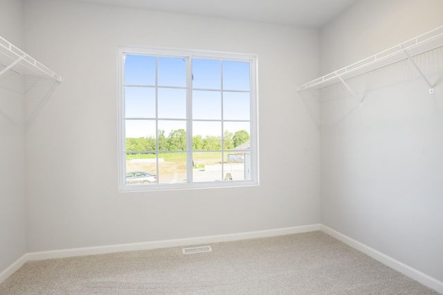 1029 Foxglove Avenue, Vicksburg Vllg, MI 49097