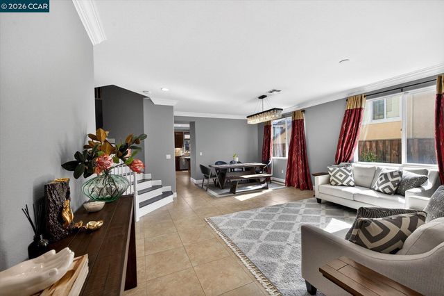 5271 Salerno Dr, Dublin, CA 94568