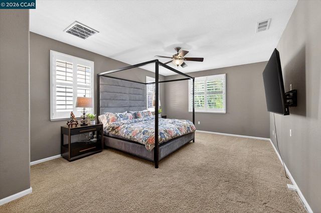 5271 Salerno Dr, Dublin, CA 94568