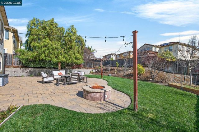 5271 Salerno Dr, Dublin, CA 94568