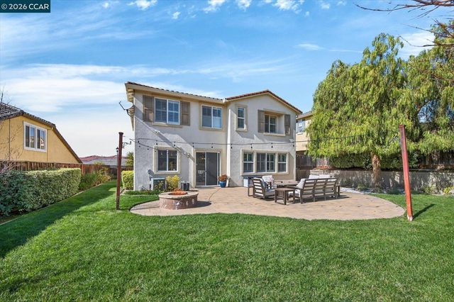 5271 Salerno Dr, Dublin, CA 94568