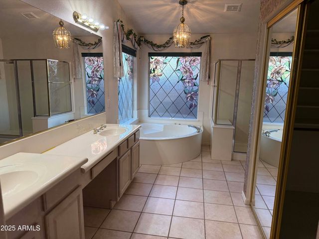 1308 E HORSESHOE Avenue, Gilbert, AZ 85296