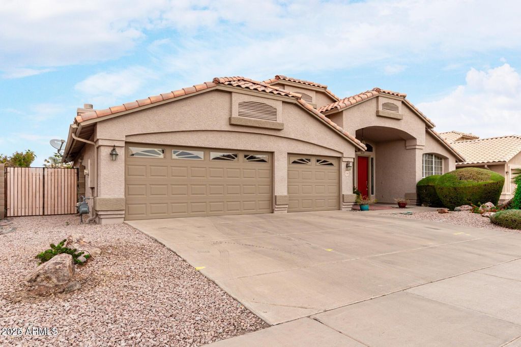 1308 E HORSESHOE Avenue, Gilbert, AZ 85296