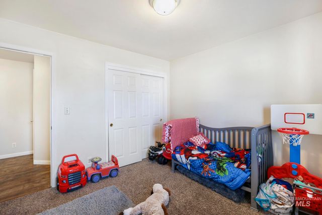 1308 Park Meadows Dr, Twin Falls, ID 83301