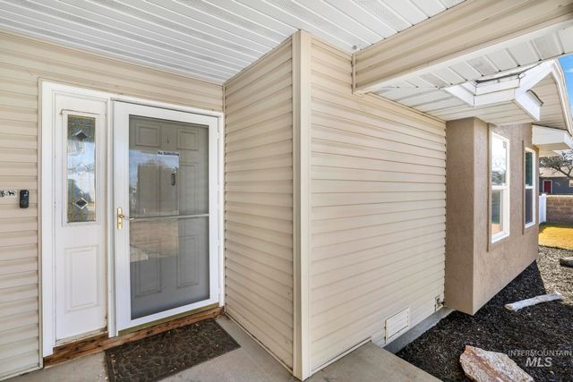 1308 Park Meadows Dr, Twin Falls, ID 83301