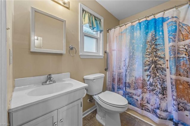 301 Shamrock AVE, Yorktown, VA 23693