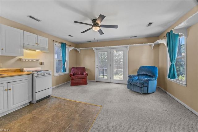 301 Shamrock AVE, Yorktown, VA 23693
