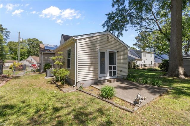 301 Shamrock AVE, Yorktown, VA 23693