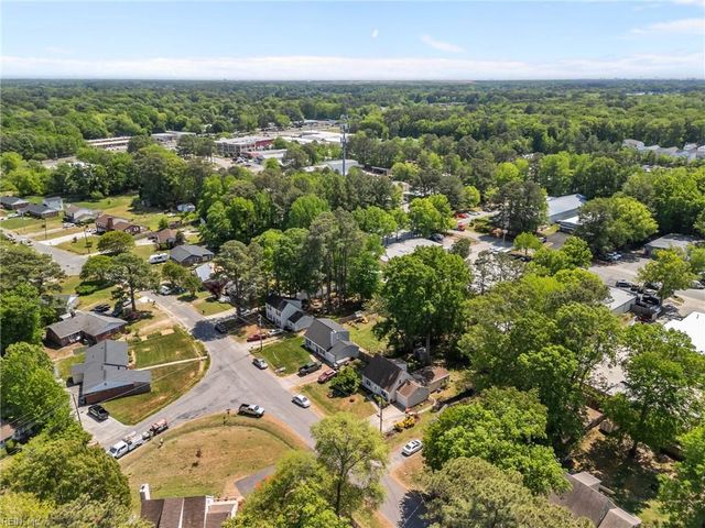 301 Shamrock AVE, Yorktown, VA 23693