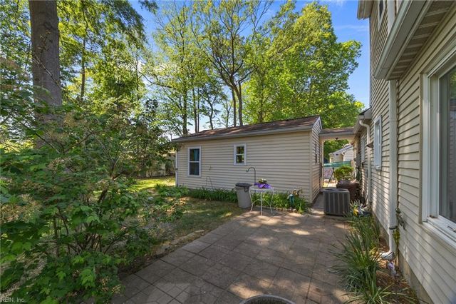 301 Shamrock AVE, Yorktown, VA 23693