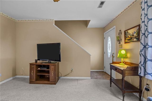 301 Shamrock AVE, Yorktown, VA 23693