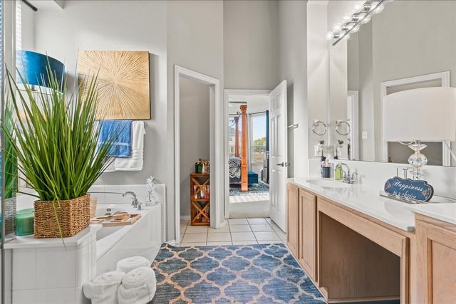 1137 Versailles Avenue, Desoto, TX 75115