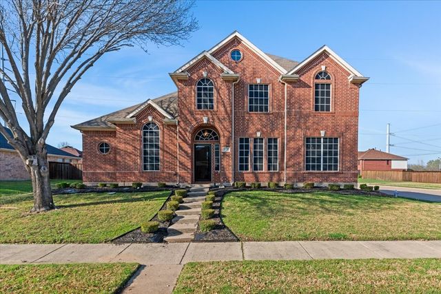 1137 Versailles Avenue, Desoto, TX 75115