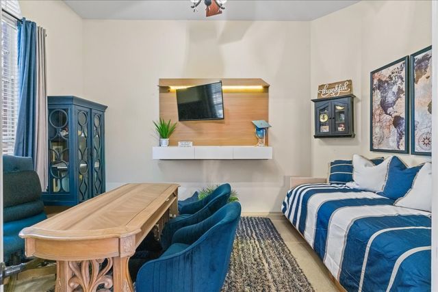 1137 Versailles Avenue, Desoto, TX 75115