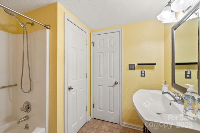 350 Stagecoach Road, Zirconia, NC 28790