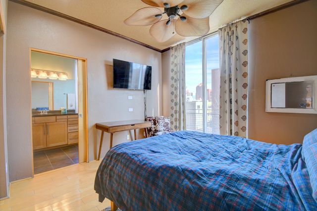 873 Silver Avenue SW, Albuquerque, NM 87102