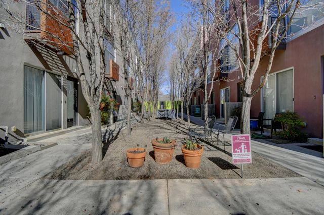 873 Silver Avenue SW, Albuquerque, NM 87102