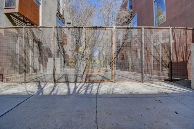 873 Silver Avenue SW, Albuquerque, NM 87102