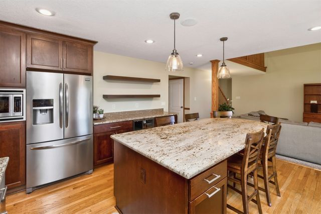 909 NE 16th Street, Ankeny, IA 50021