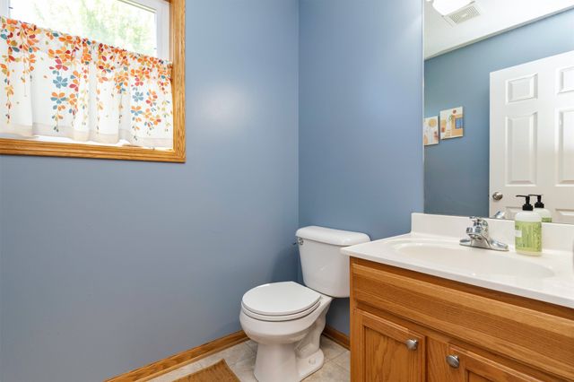 909 NE 16th Street, Ankeny, IA 50021