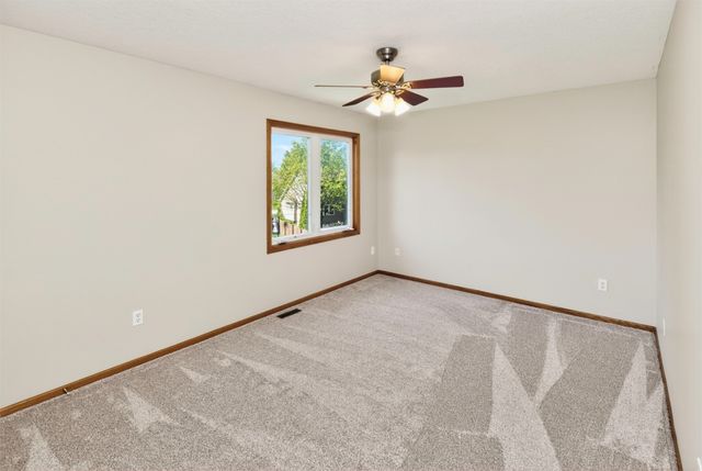 909 NE 16th Street, Ankeny, IA 50021