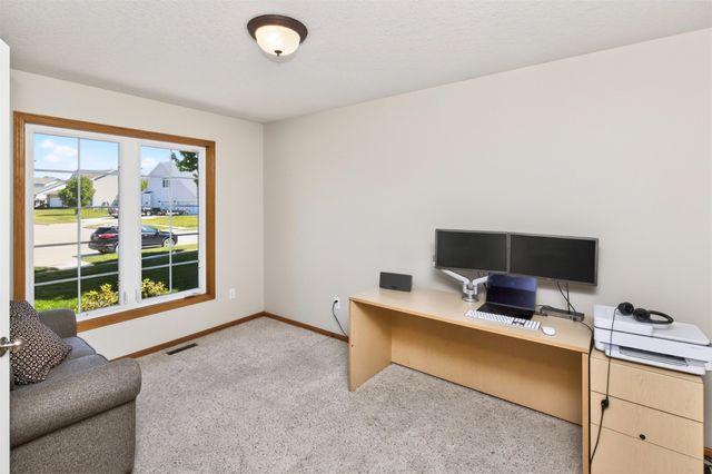 909 NE 16th Street, Ankeny, IA 50021