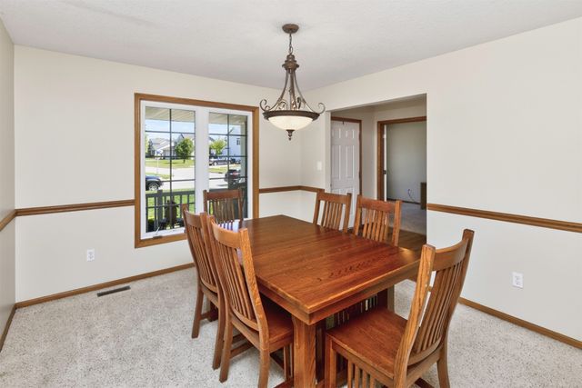 909 NE 16th Street, Ankeny, IA 50021