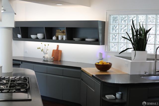 285 Moncada Way, San Francisco, CA 94127