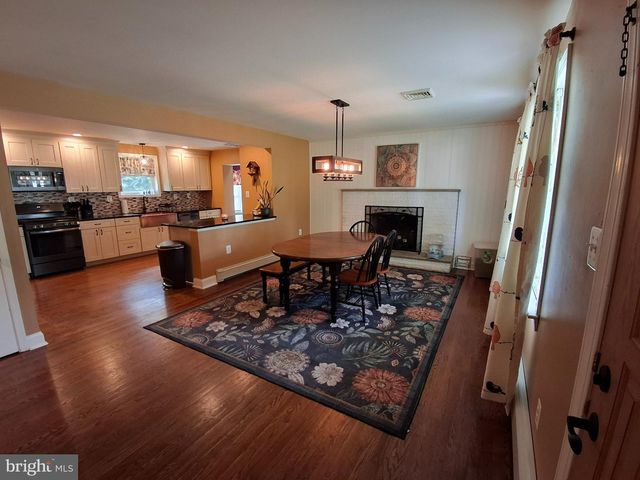 4499 BETHEL RD, Boothwyn, PA 19061