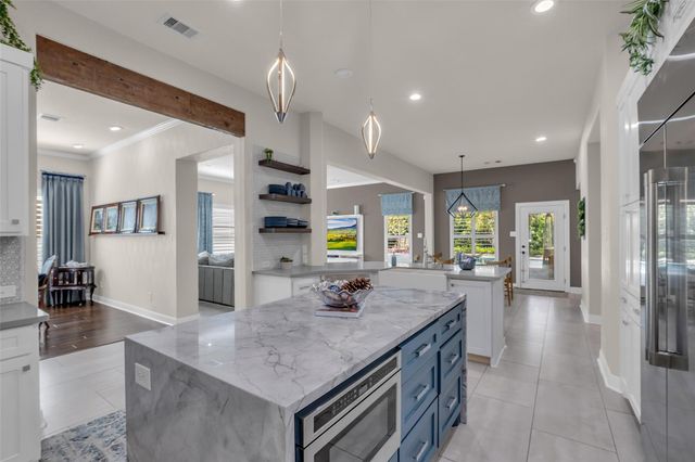 1723 Pampas Trail Drive, Friendswood, TX 77546