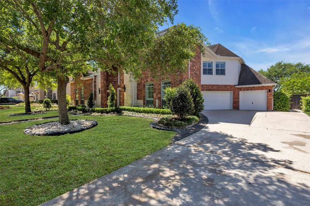 1723 Pampas Trail Drive, Friendswood, TX 77546