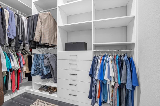 1723 Pampas Trail Drive, Friendswood, TX 77546