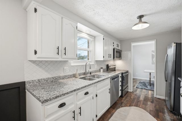 7689 Devonwood Drive, West Chester, OH 45069