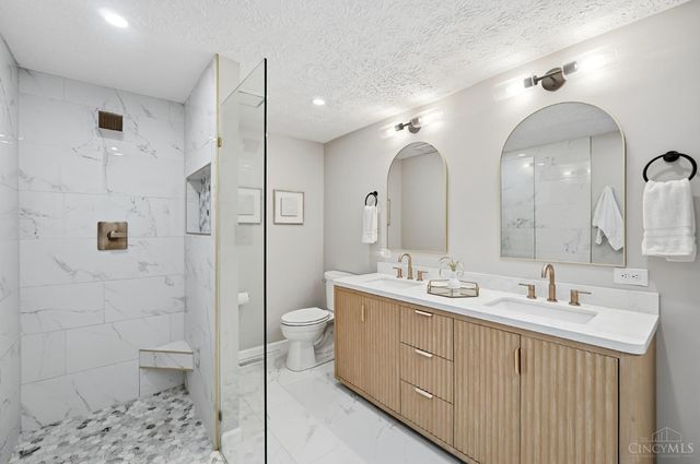 7689 Devonwood Drive, West Chester, OH 45069