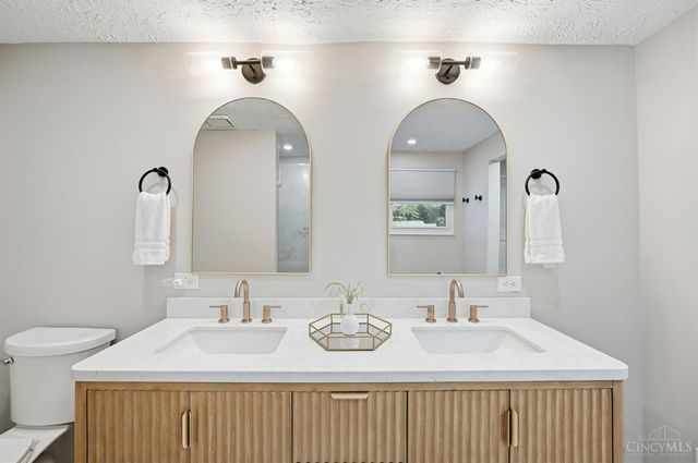 7689 Devonwood Drive, West Chester, OH 45069