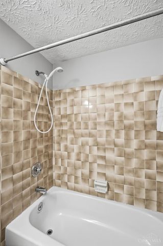 7689 Devonwood Drive, West Chester, OH 45069