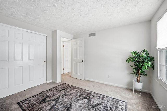 7689 Devonwood Drive, West Chester, OH 45069