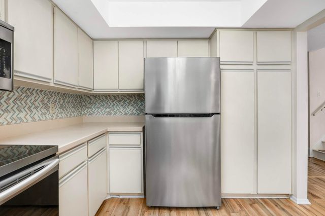 37 Birnamwood Drive, Burnsville, MN 55337