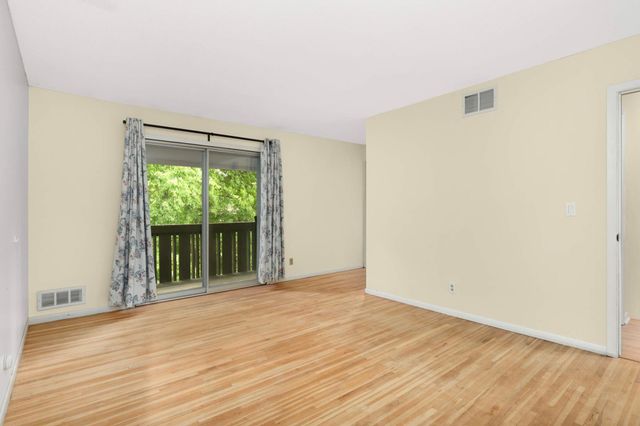 37 Birnamwood Drive, Burnsville, MN 55337