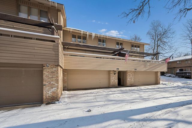 37 Birnamwood Drive, Burnsville, MN 55337
